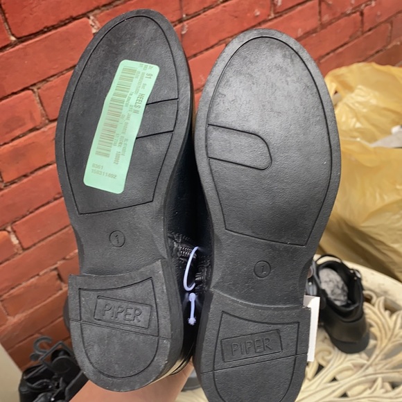 Piper black booties NWT - Picture 3 of 3